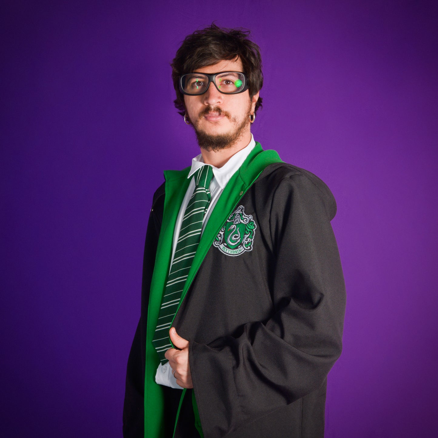 Uniforme completo Slytherin (Capa- camisa- pantalón-corbata - totebag)