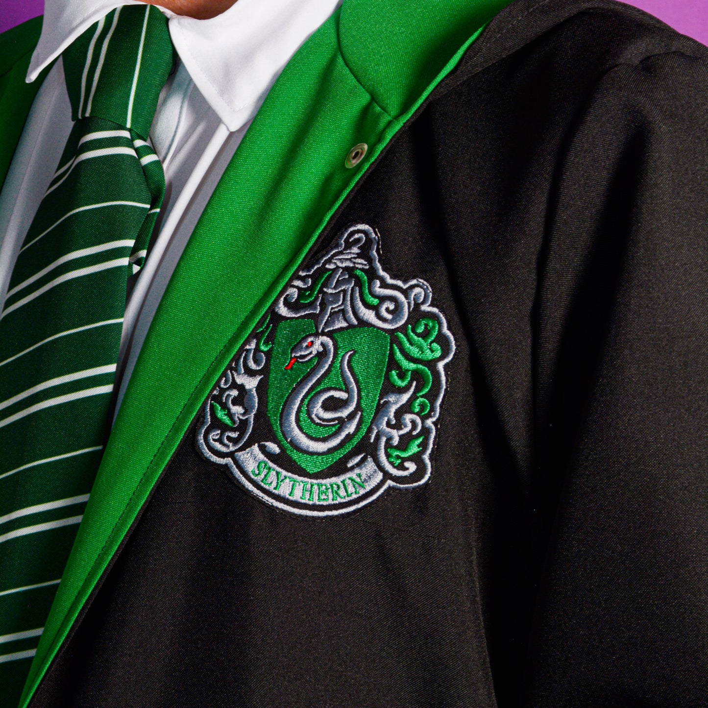Uniforme completo Slytherin (Capa- camisa- pantalón-corbata - totebag)