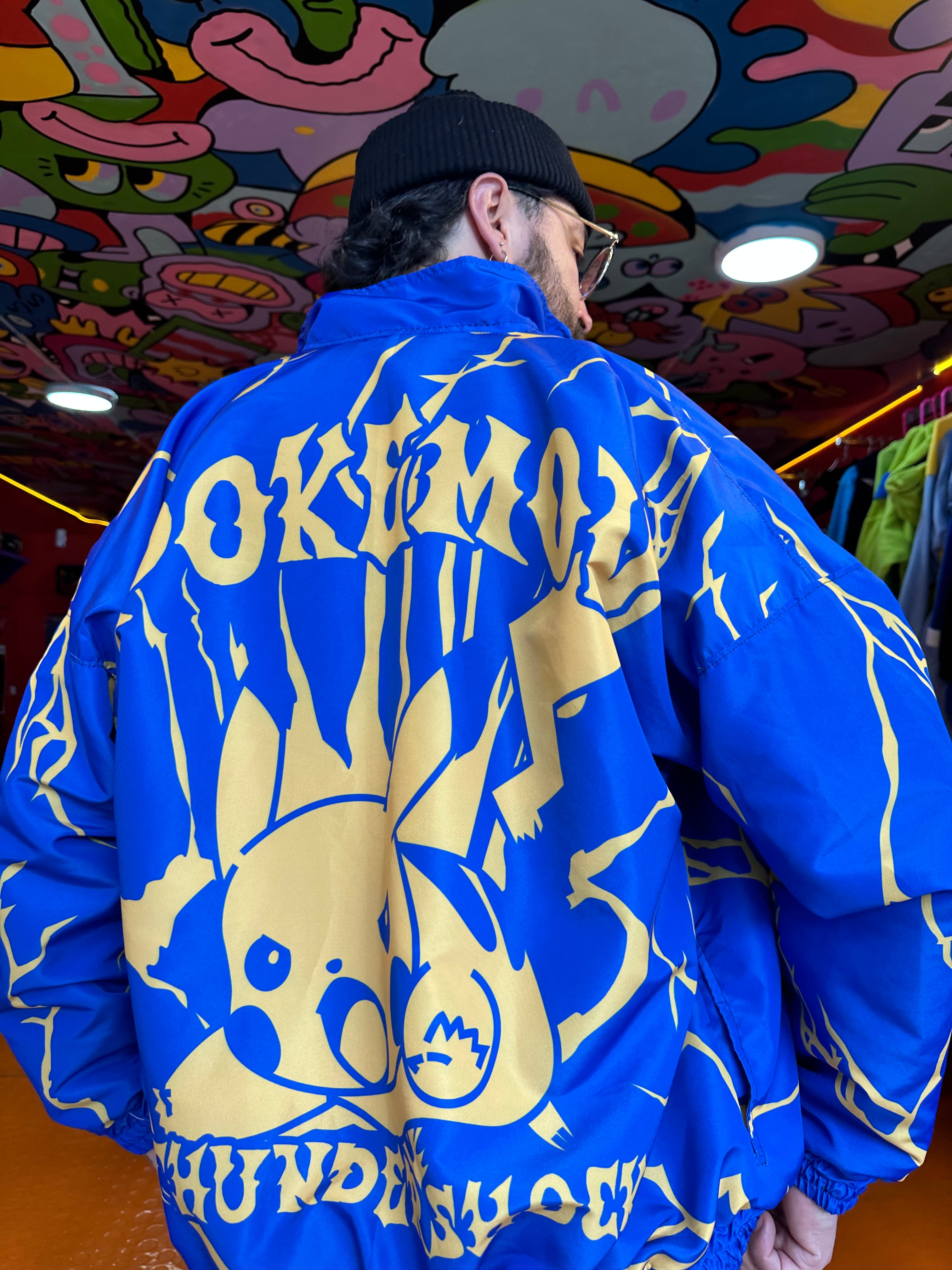 Chaqueta Pikachu Thunderbolt