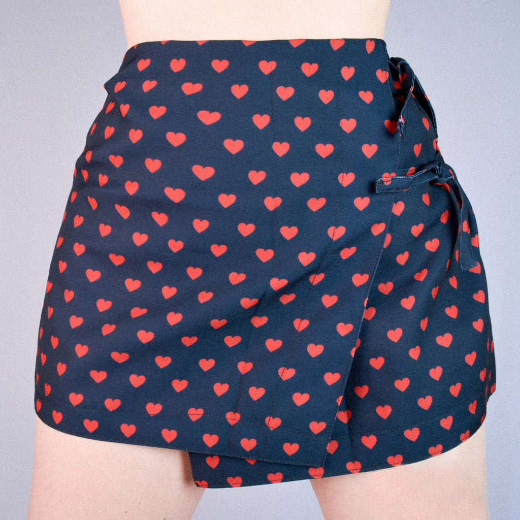 FALDA BLACK HEART — GLASSY HEART