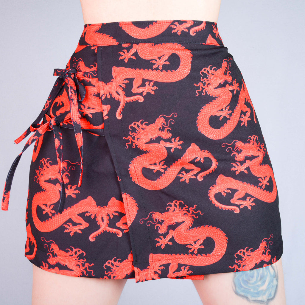 FALDA  DRAGON RED  — GLASSY